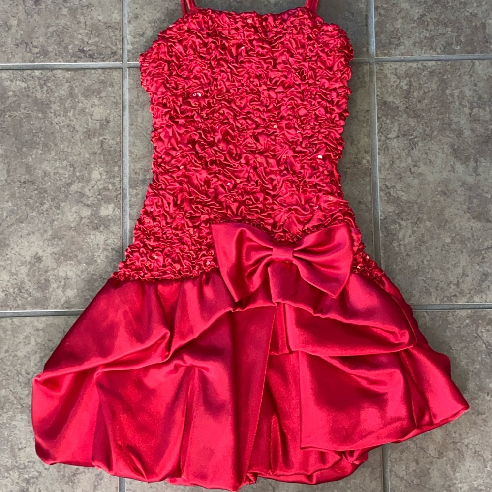 Steppin’ Out Red Short Formal Cocktail Dress 5/6
